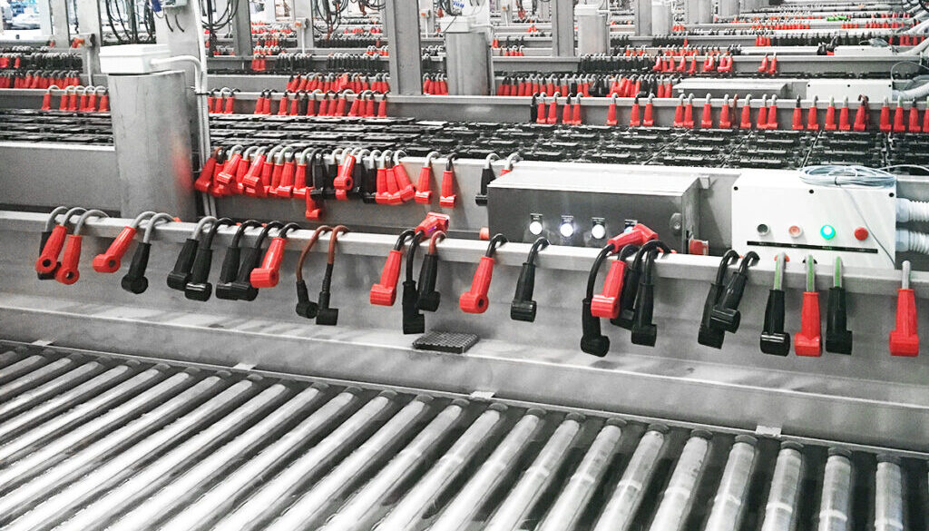 Roller conveyor in Water bath formation_ditec_engineering_lead_battery_industry