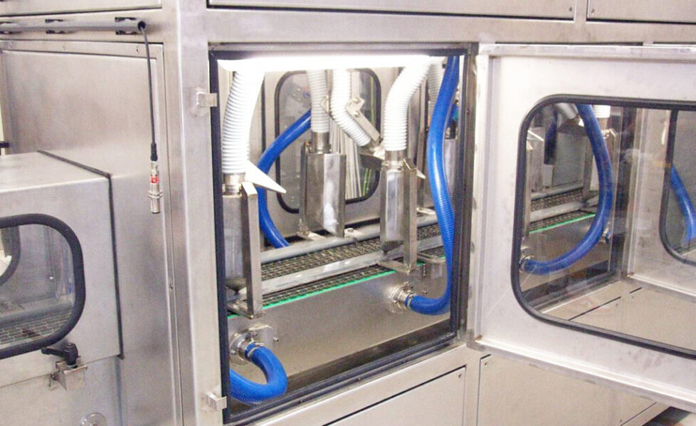 Washing_Drying_Tunnel1 The Washing Drying Tunnel machine solves the problems related to battery washing: acid, dirt, residues will no longer be a problem.